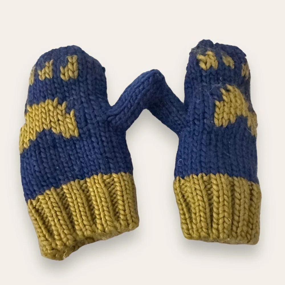 Marks & Spencer paw print knit kids mittens
